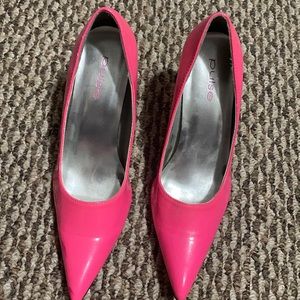 Women’s pink heels size 8